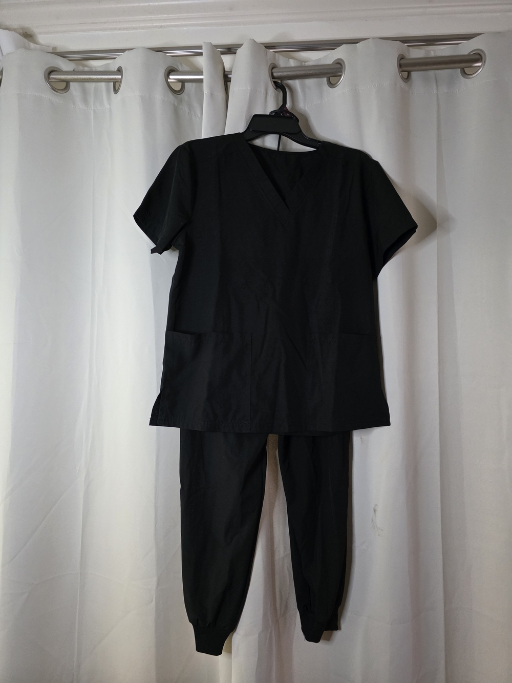 Classic Black Women's Scrub Set - V-Neck Top & Jogger Pants